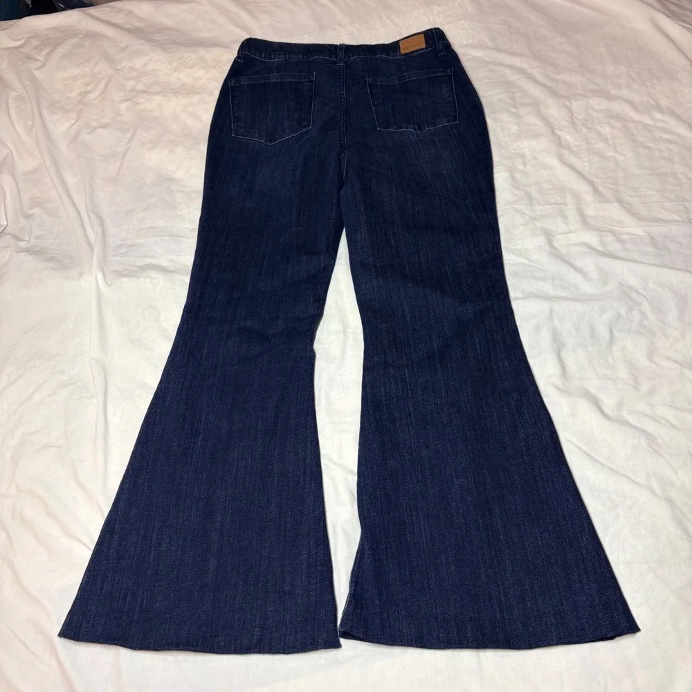 Judy Blue Dark Wash Pull On Super Flare Jeans JB88136 Size 11/28 Bell Bottoms - Picture 4 of 11